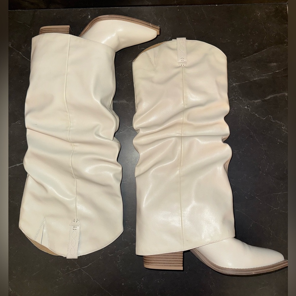 Crown Vintage White Heeled Boots - Picture 3 of 5